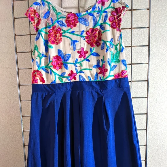 Acevog Dresses | Acevog Dressy Floral Applique Fit & Flare Dress. Size:. Xxl | Color: Blue/Cream | Size: Xxl | Kathy26288's Closet